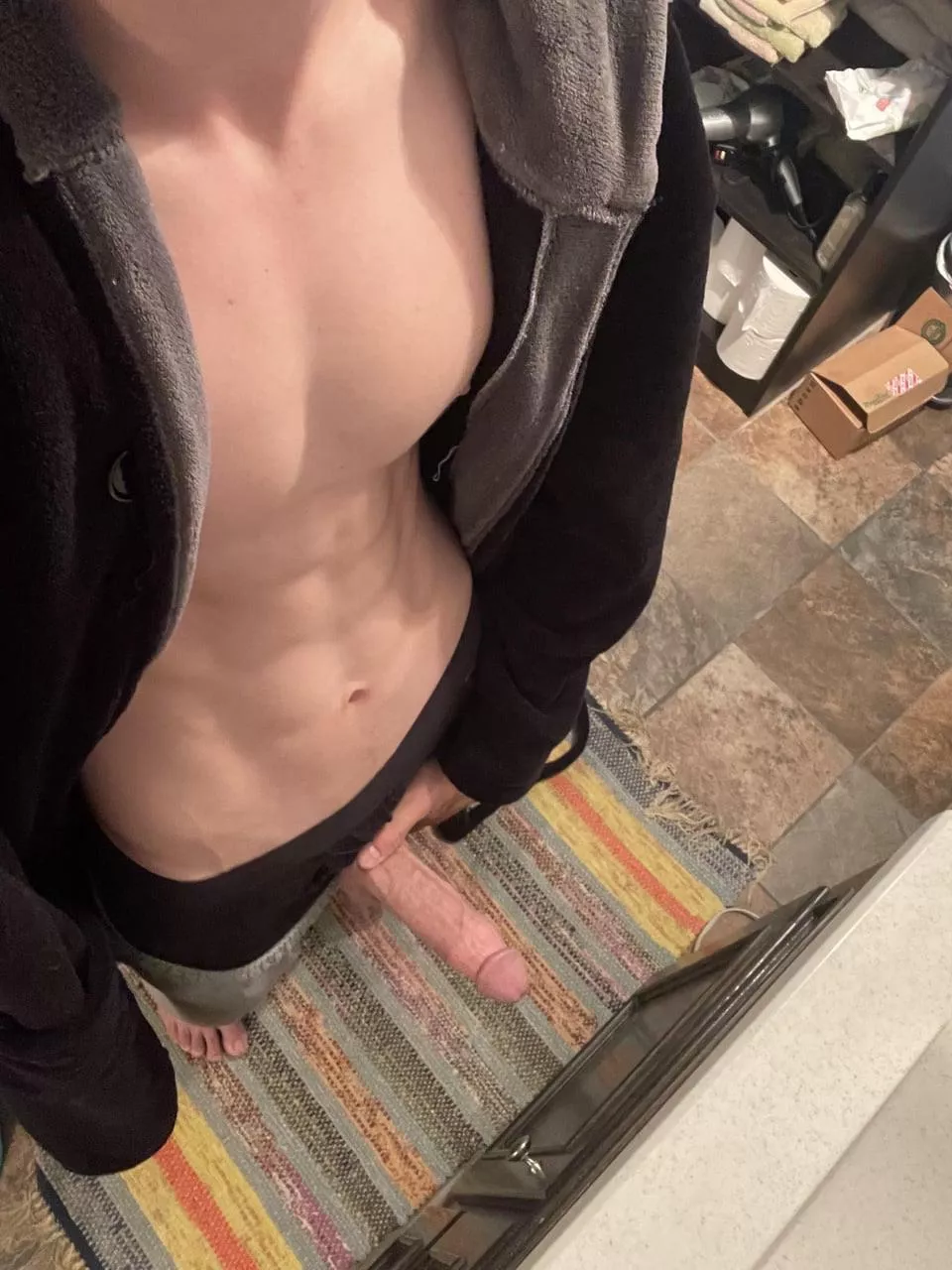 (19)Get on ur knees for it