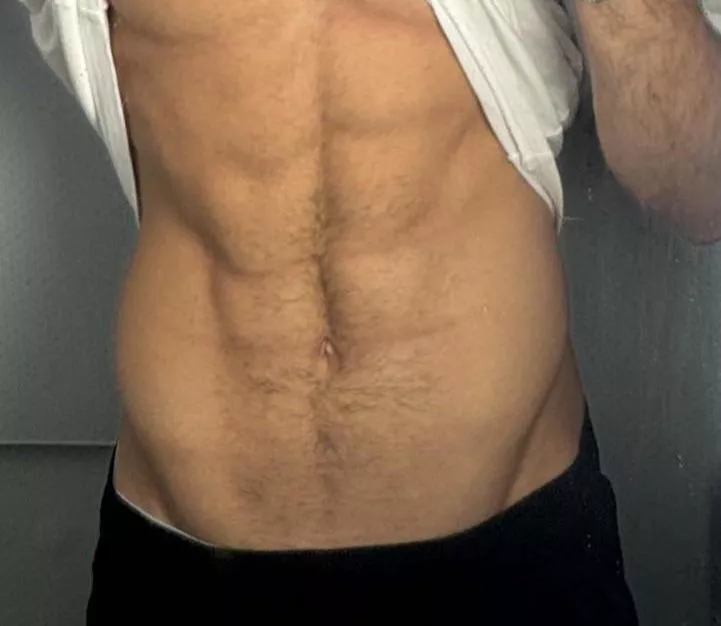 27 :) Athletic / muscle /fit :) ;) Snap: rafalrafaello20