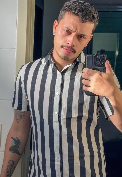 Looking for a friend to play Elden Ring 🧙‍♂