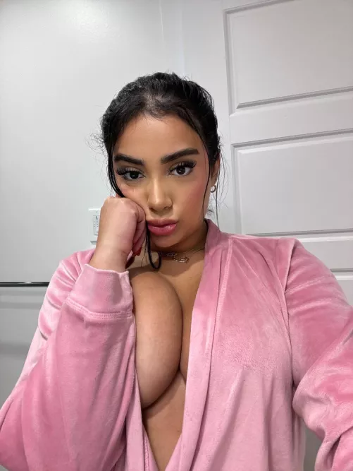 This sexy wife is legal :3