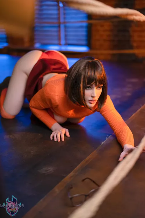 Velma cosplay by Amber Hallibell [self]