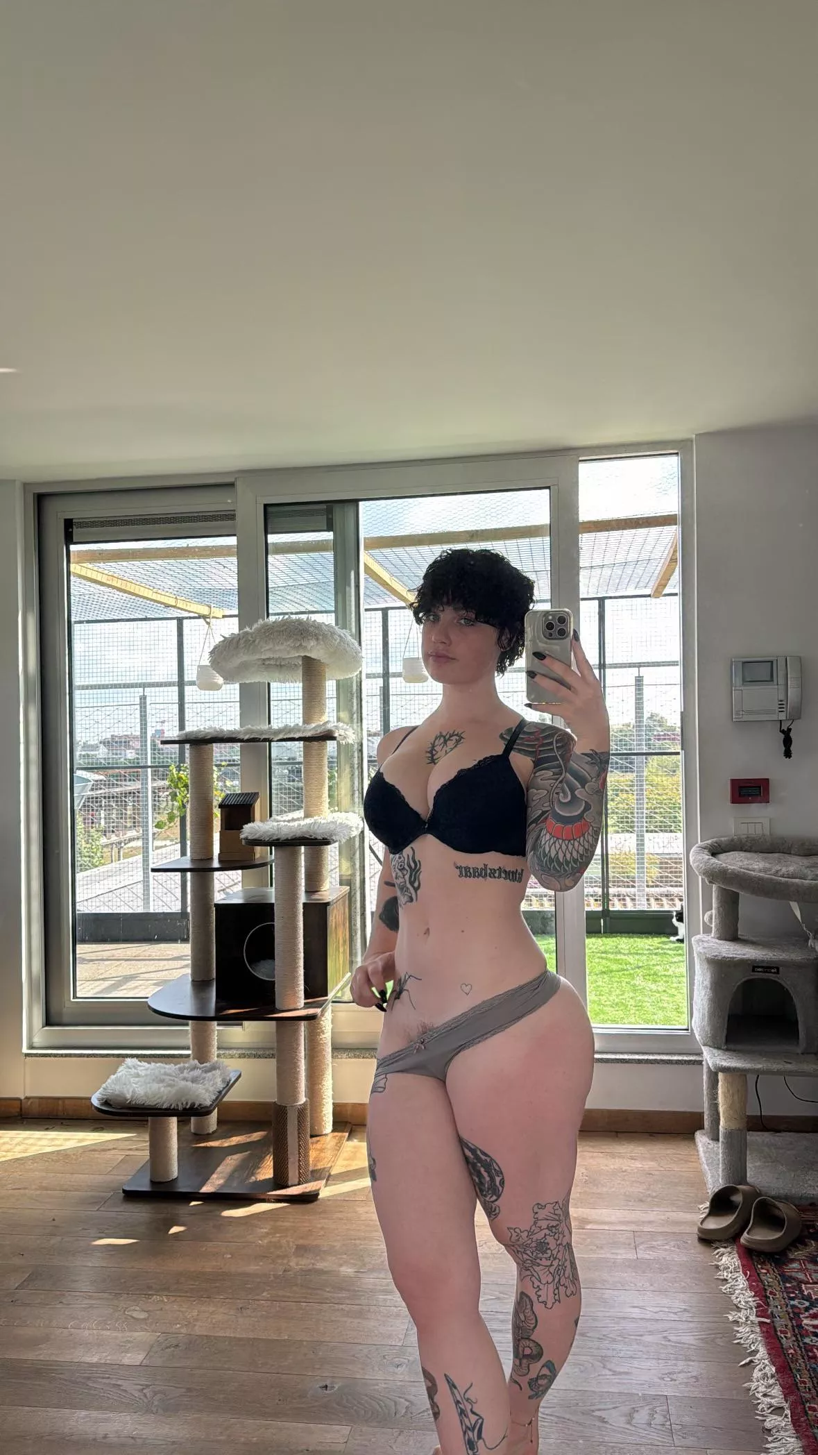 What's the first thing you noticed about me ?