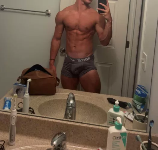 19 hmu w pic for snap