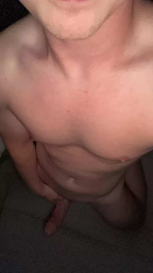 25 I'm so horny tonight. 