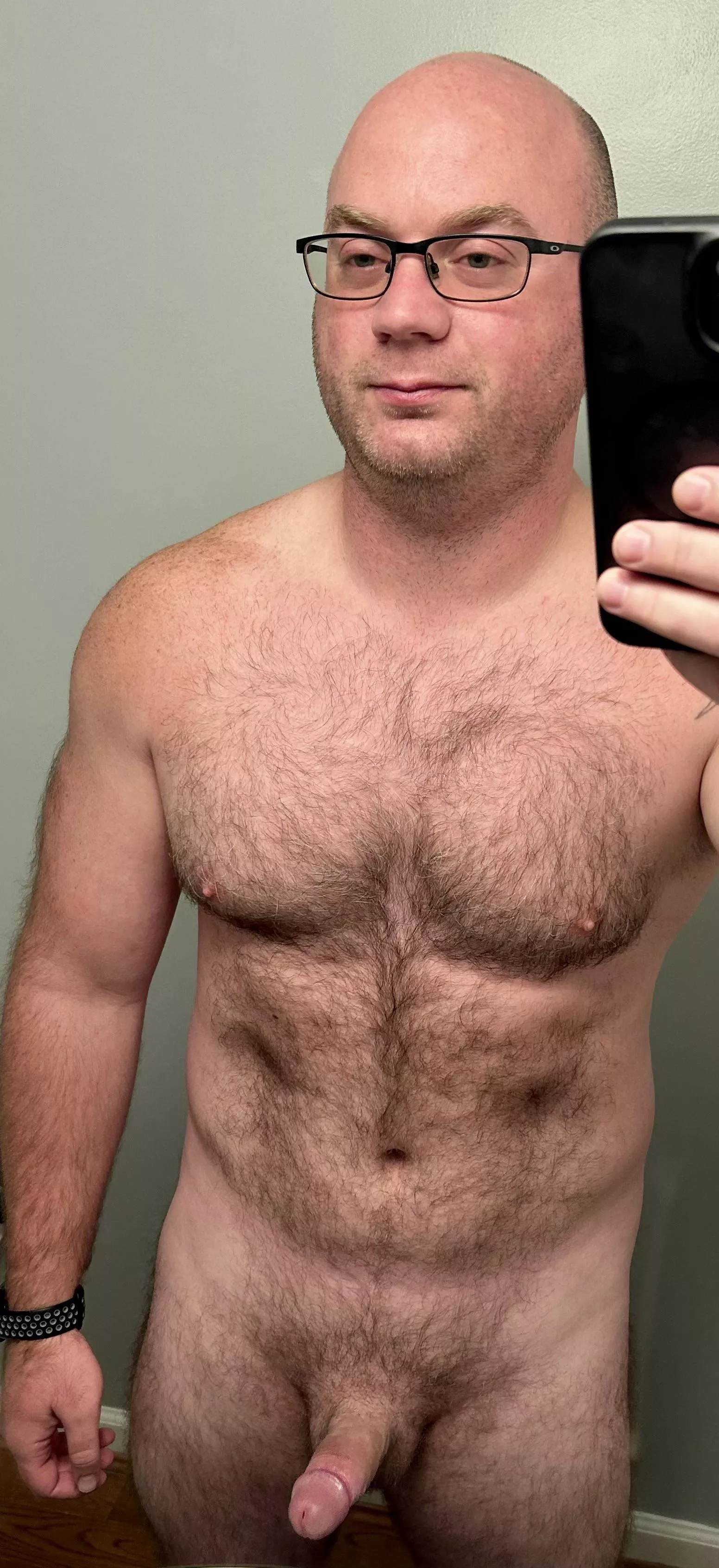 [40] Do Most 40 yr Old Dads Play Soccer, Lift Regularly and Look Like This?