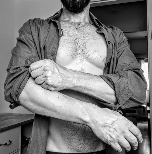 (42) let's grab this week by the throat 💪☀️