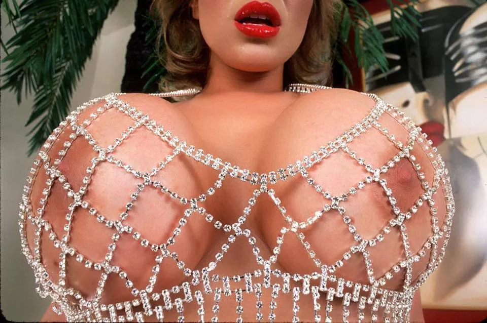 Classic Ava!  I’m begging for your load back then and still today.  