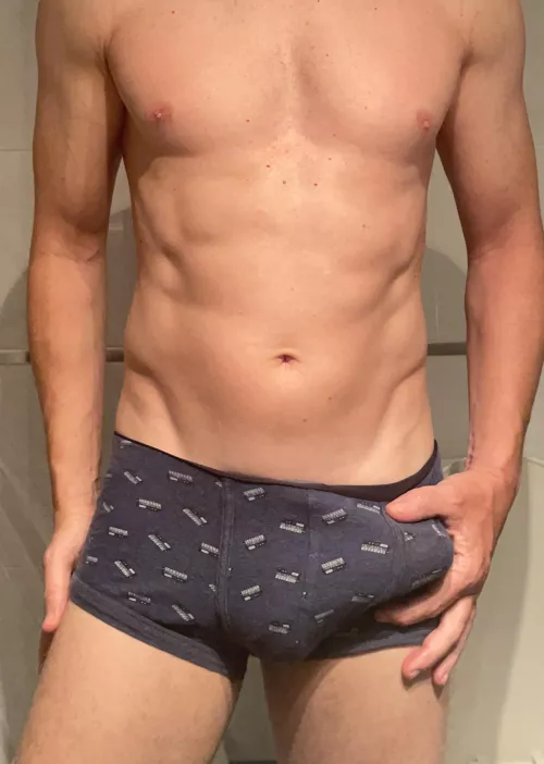 Daddy has a bulge (44)