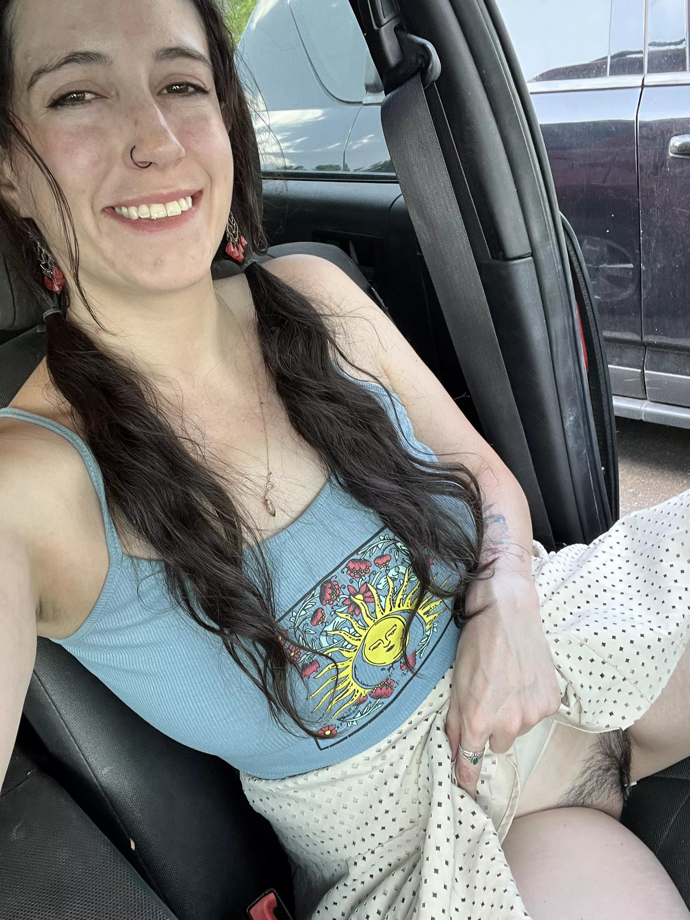 I makes me sad how many men have told me they wouldn’t eat me out because I have a hairy pussy 