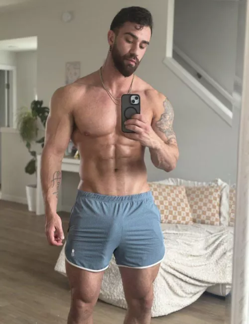 I think blue looks good on me 