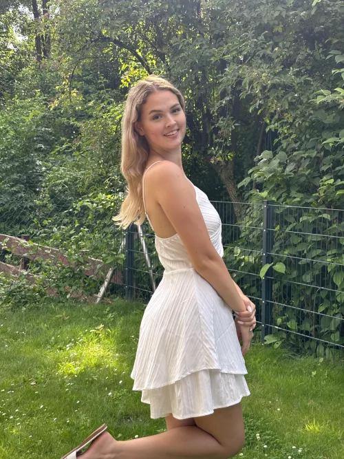 its perfect for summer🙈 just not sure if i look chubby in this?