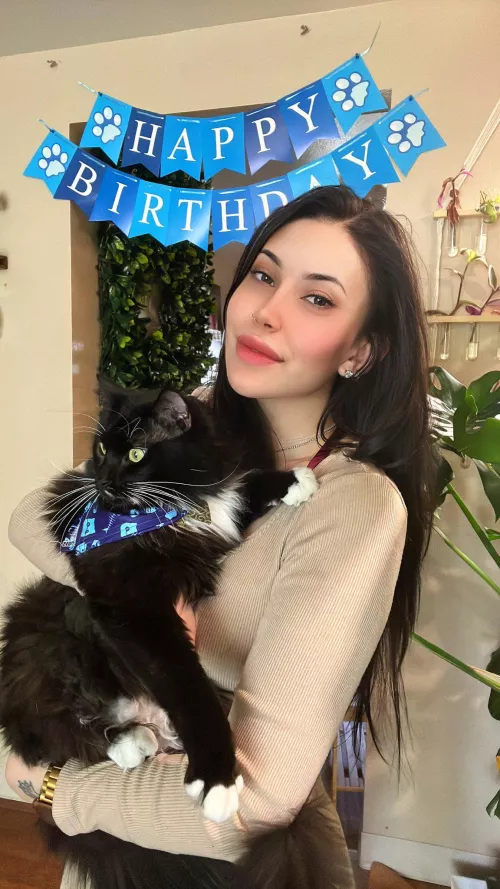 what are you thinking? [oc]