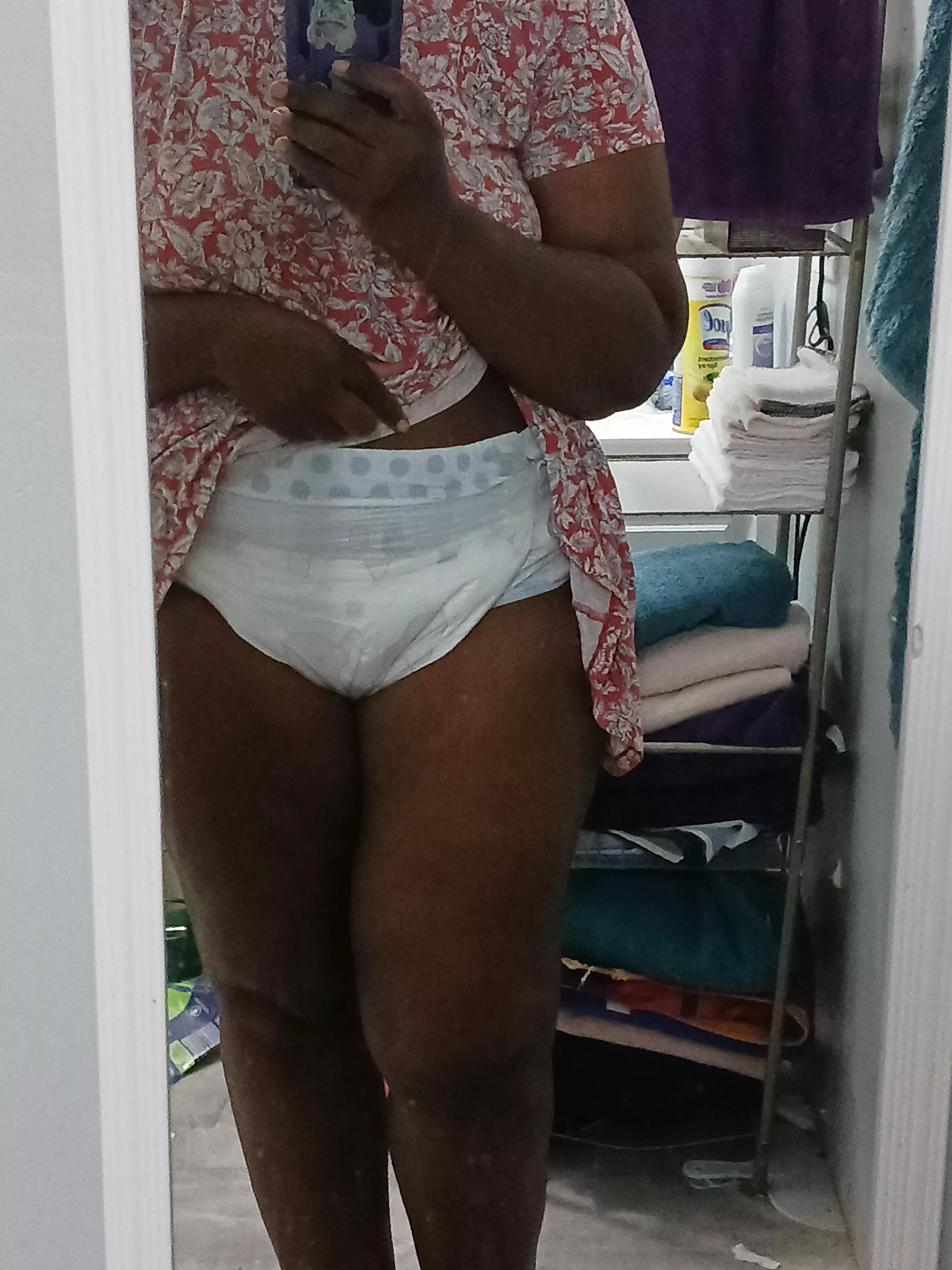Diapers for the day and in my dressy💕