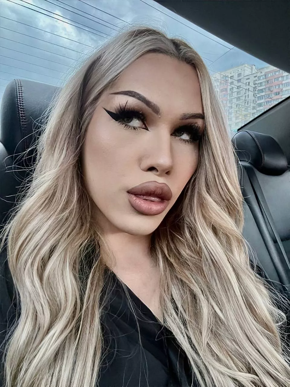 Do any straight guys here think I'm cute?