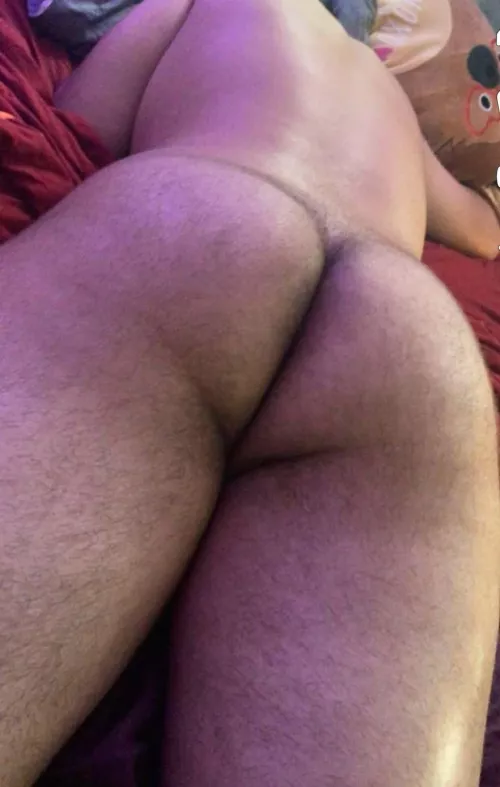 Felt like sharing, Straight male 21 but I love to share my body 