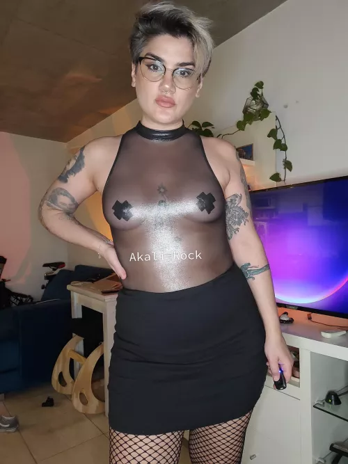 I may have a resting-bitch-face but I am actually quite nice and fun lol