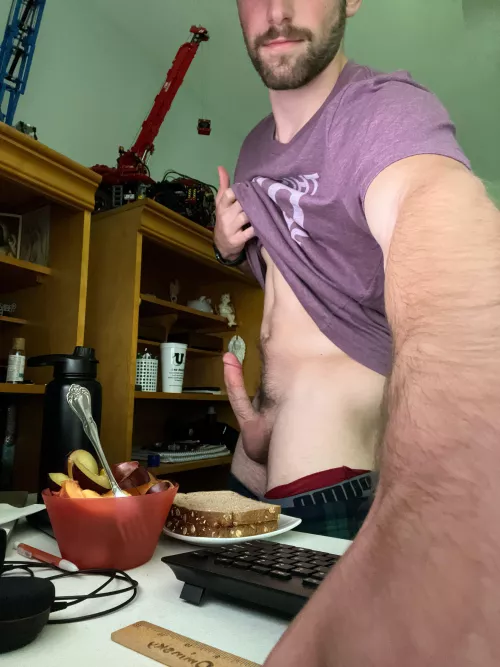 I’ll feed you if you feed me