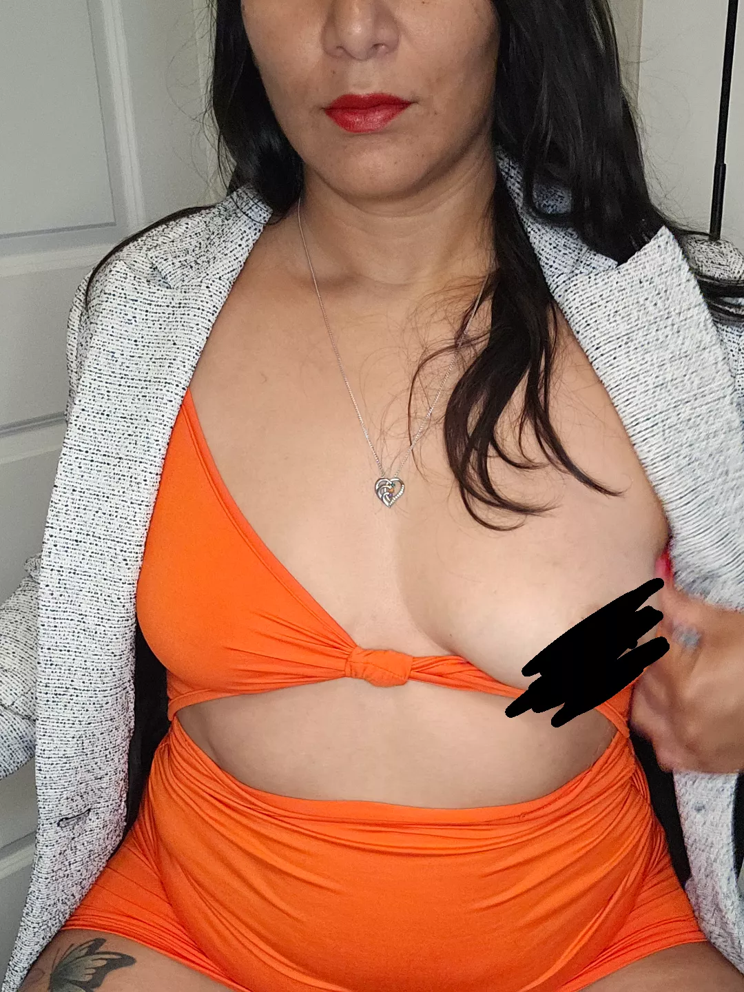 Latina MILF deserves cock