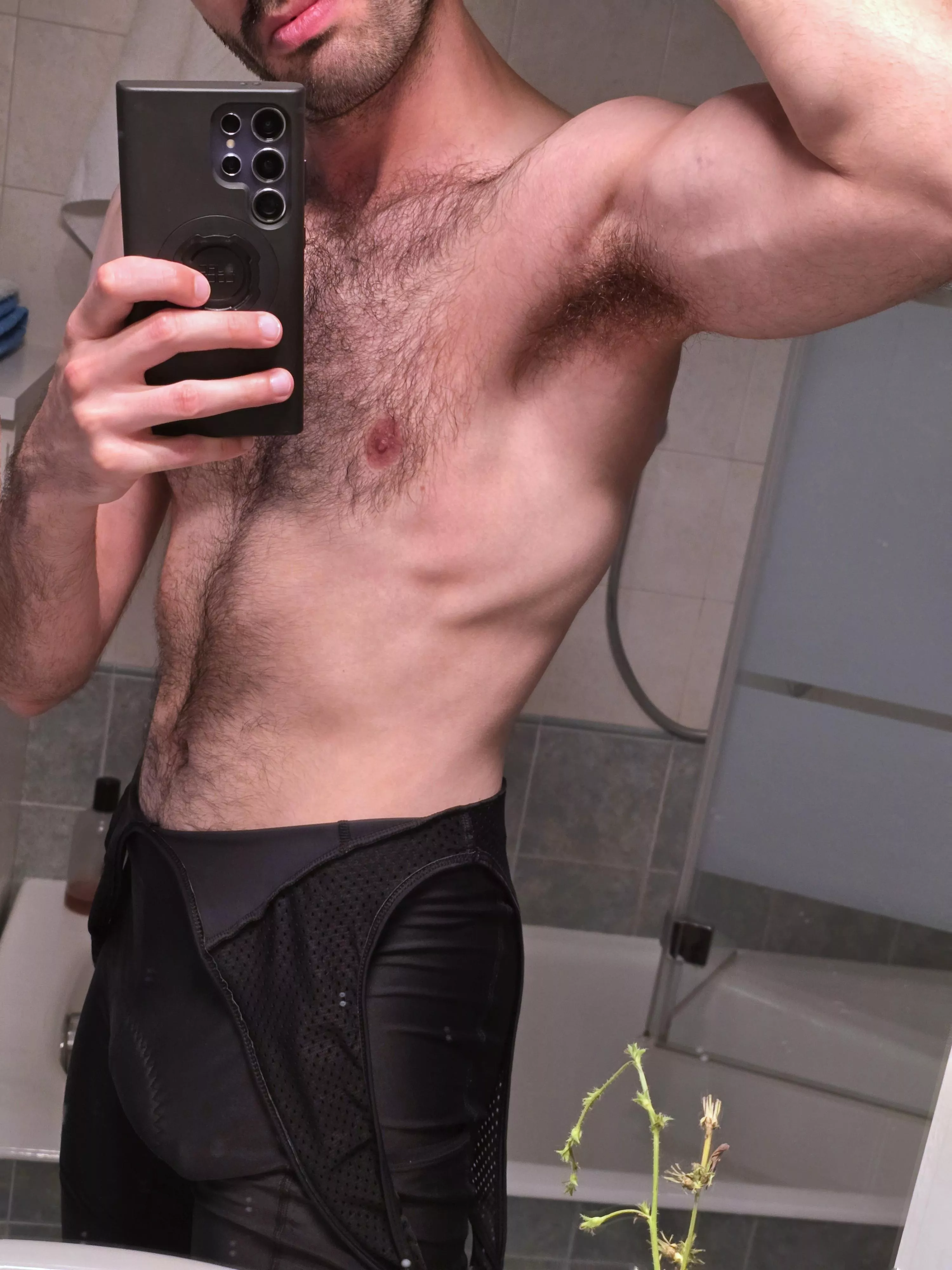 Obligatory cycling gear pic 🤭