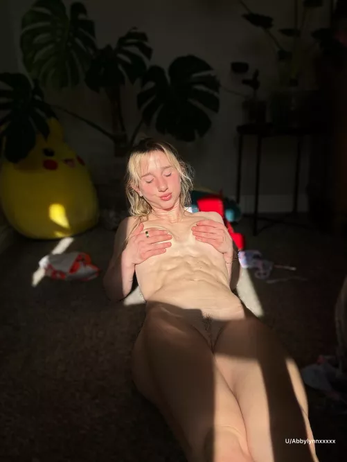 Would you ever date a girl with abs 