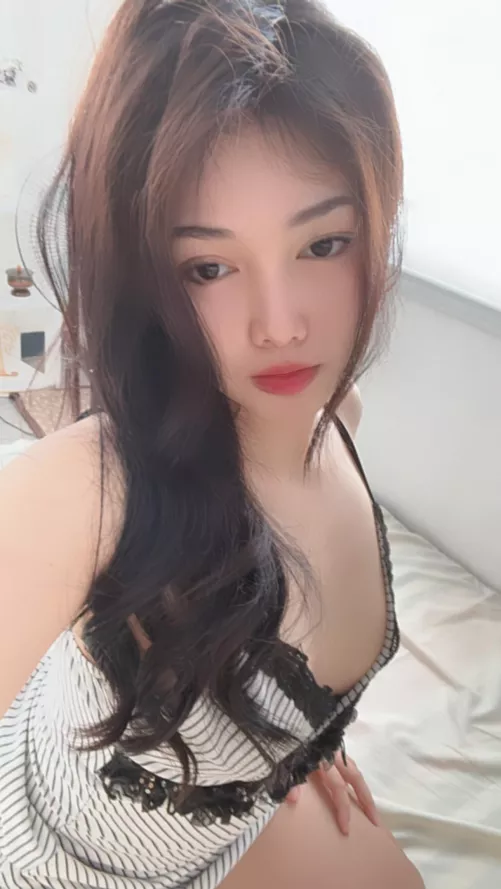Beautiful Asian 
