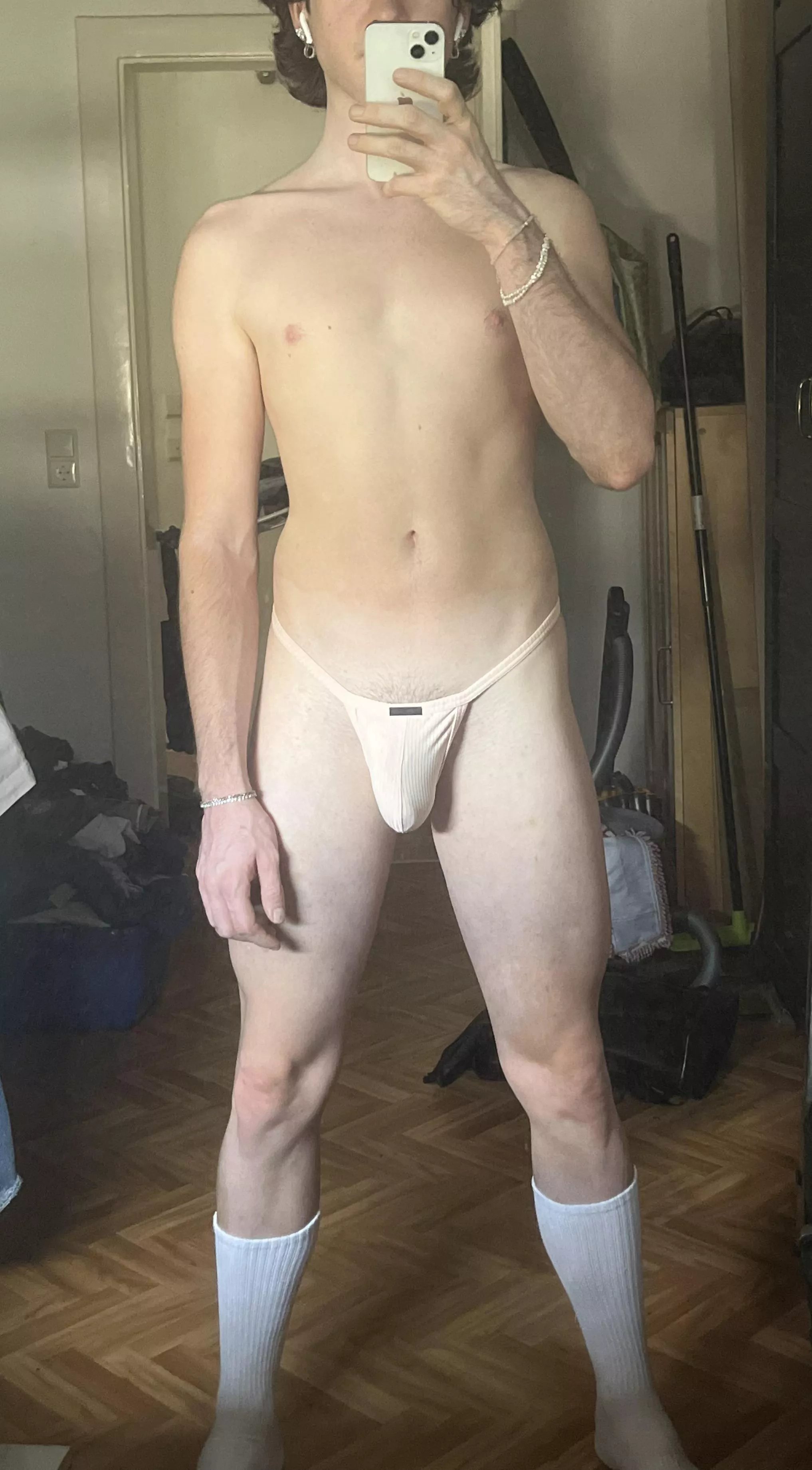 Do you like the pink on me? :p