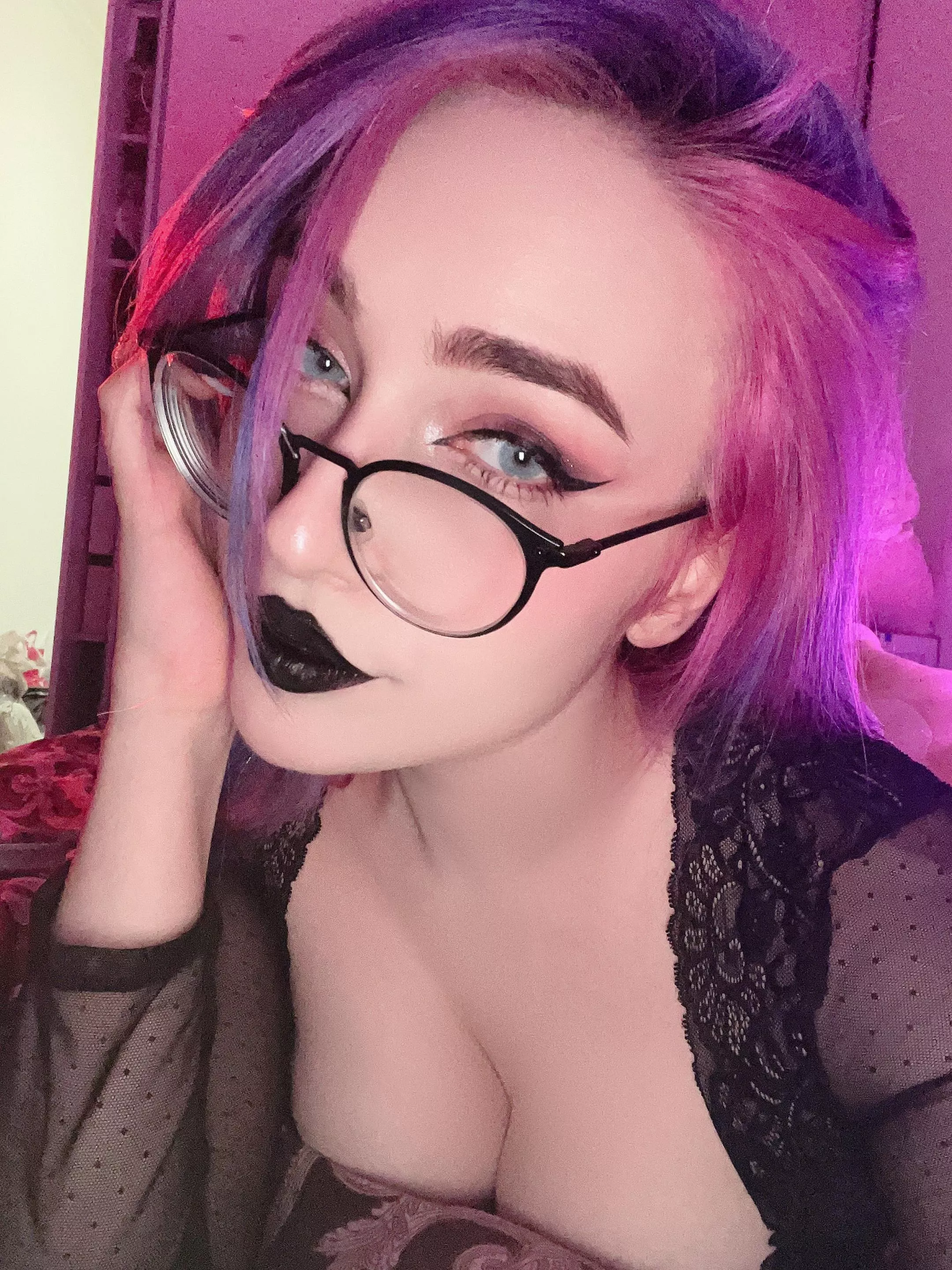 
feeling confident and carefree 