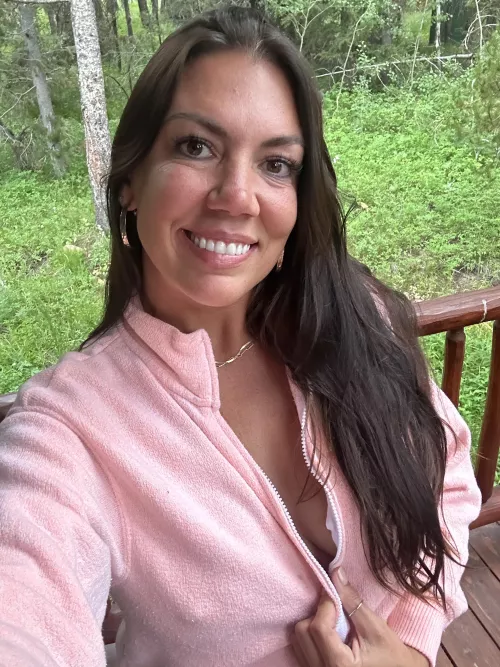 Here is a casual selfie in nature [f]