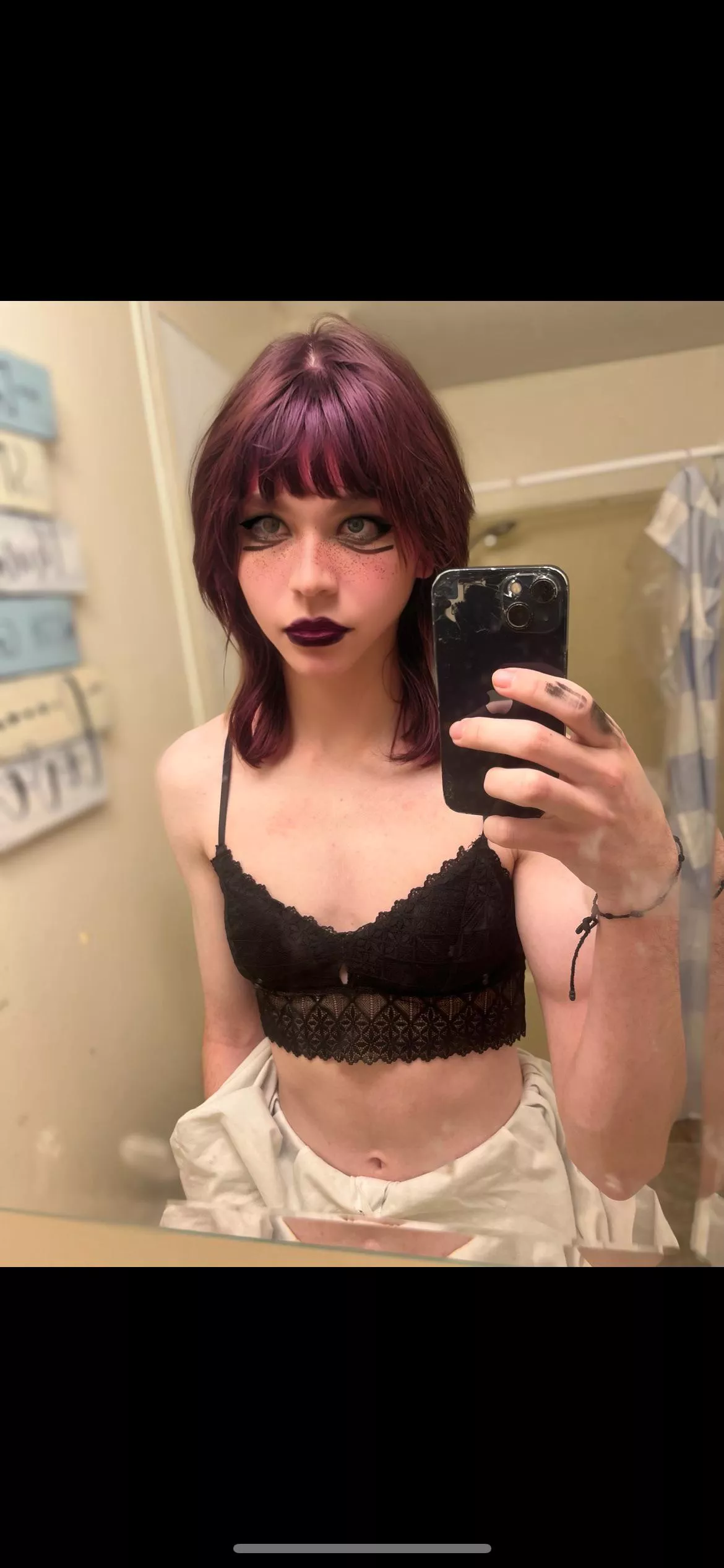 Heyy. My dad has no idea 😏