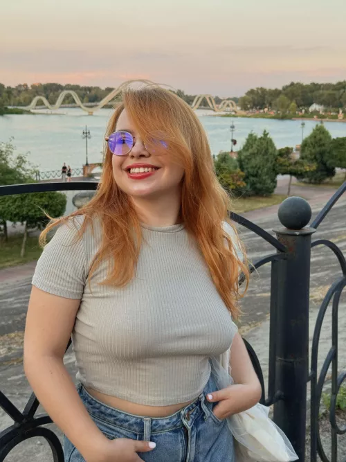 how many people do you think noticed that I was not wearing a bra?