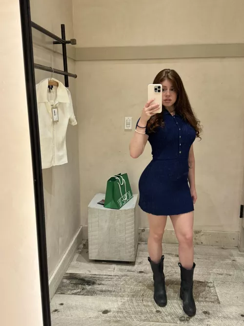 I wore this Tight dress while out shopping
