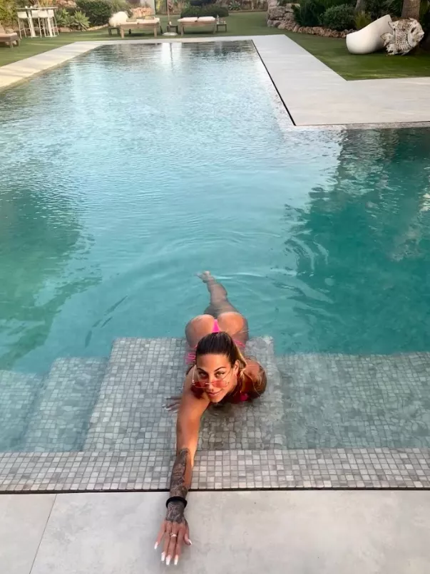 I'm going to show you something new every time we get on the bed, so get ready for all kinds of fun 