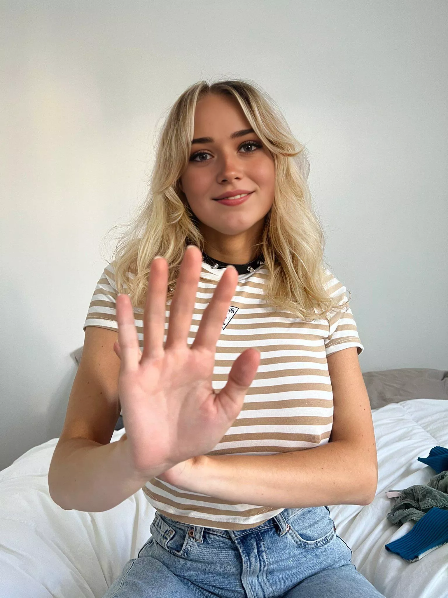 Imagine getting a kiss from someone like me—how would that make you feel?