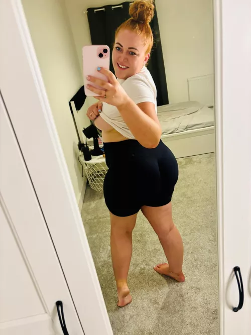 Imagine I sent you naughty pictures while you're at work