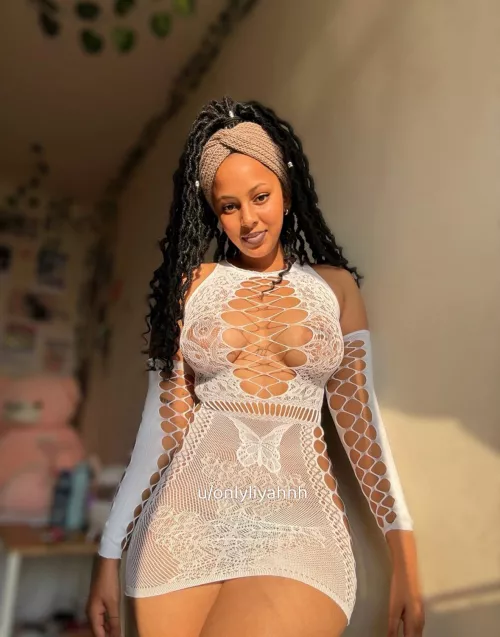 Keep the outfit on or take it off 