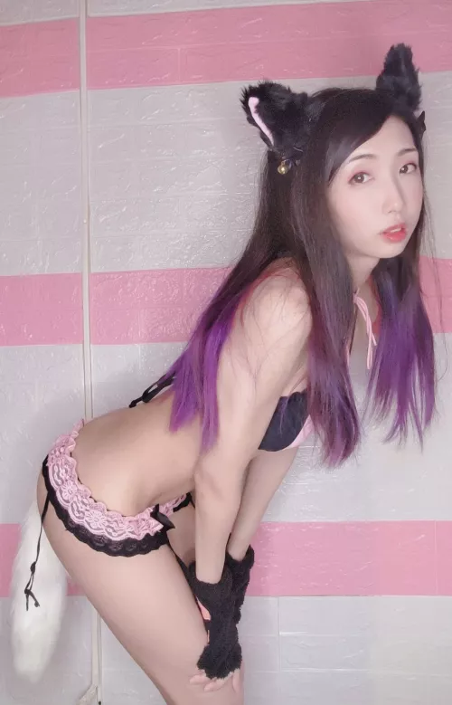 Need to get more tails to mix and match my outfits better 🤍🖤