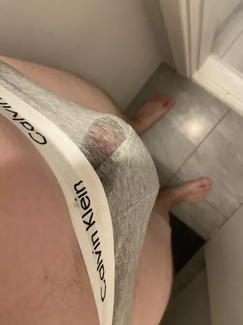 Scrolling reddit [27]