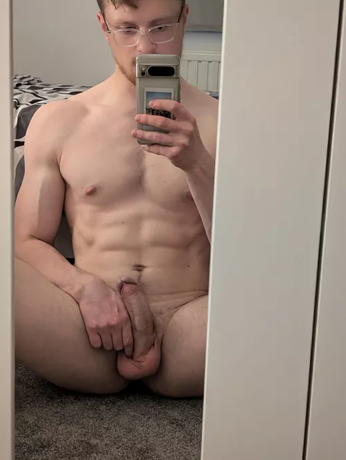 Who wants a seat 🙋🏼‍♂️