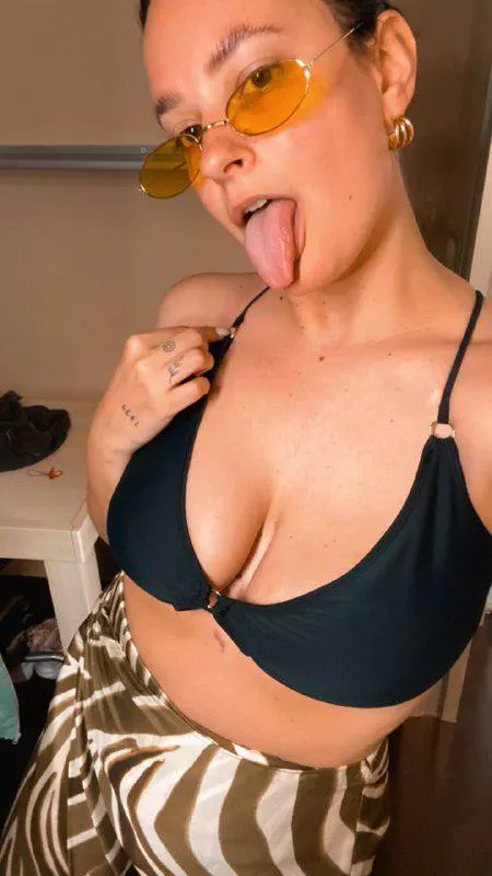 With the tongue out waiting for your load 