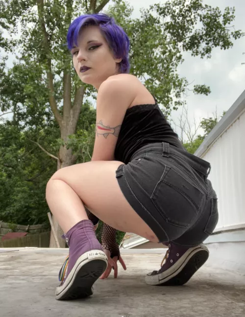 A goth girl with a sexy pair of chucks is so powerful 