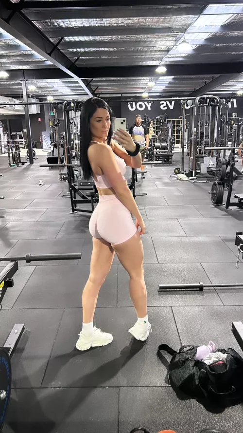 are u telling me u wouldn't pull my hair from behind?