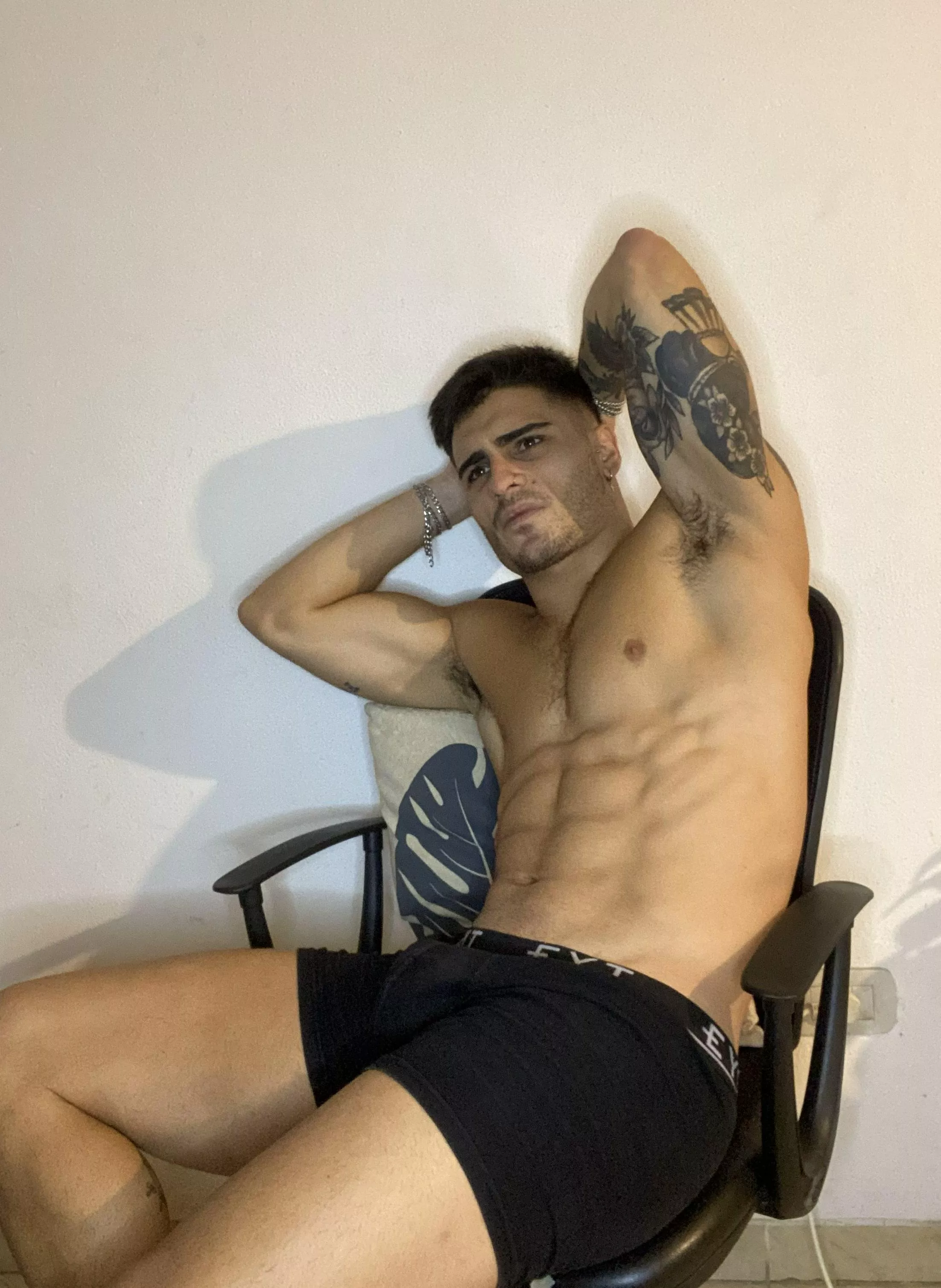 Do you crave the smell of my filthy, stinky armpits?