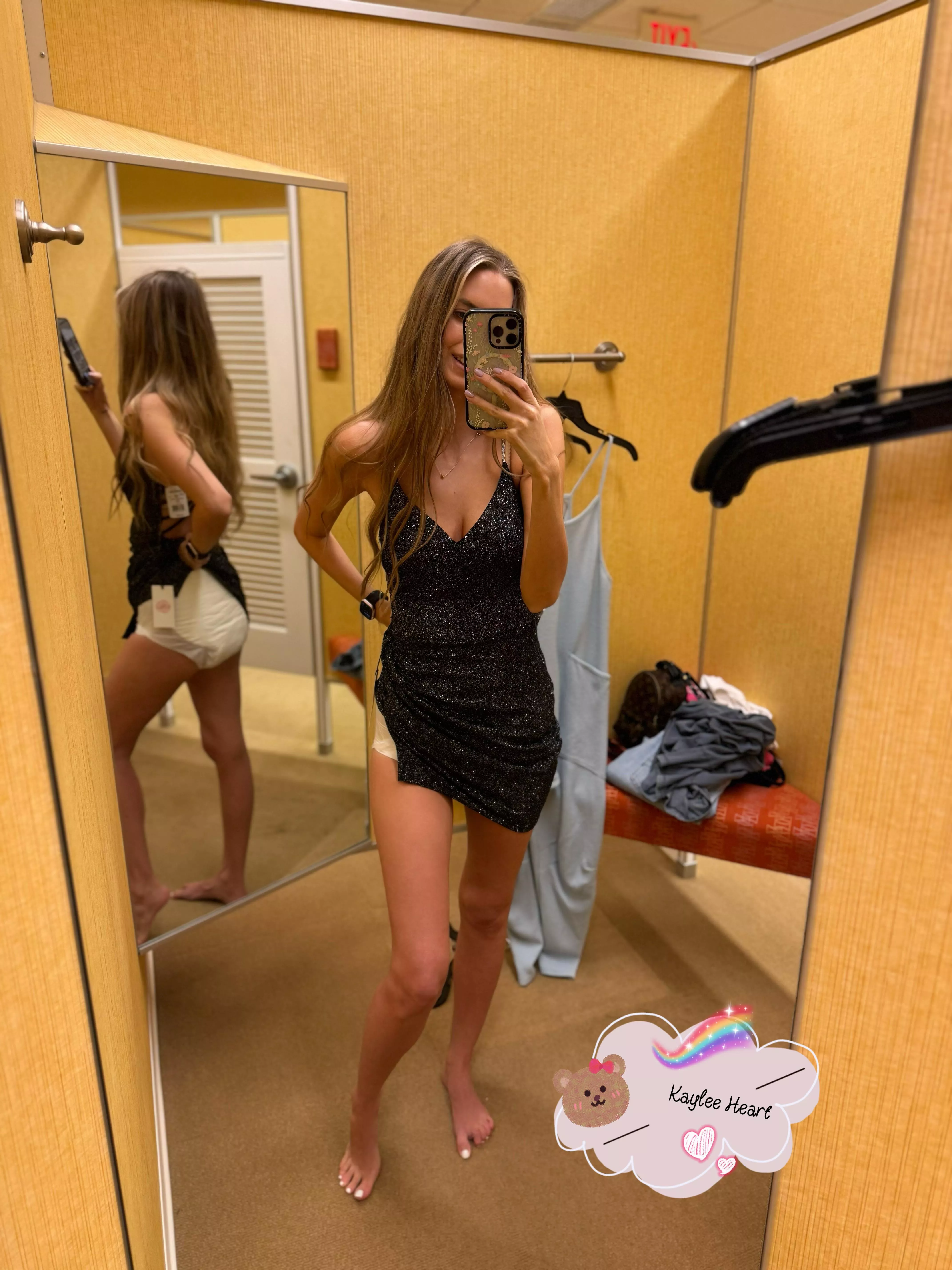 Donβt peek Daddy π  Donβt peek Daddy π