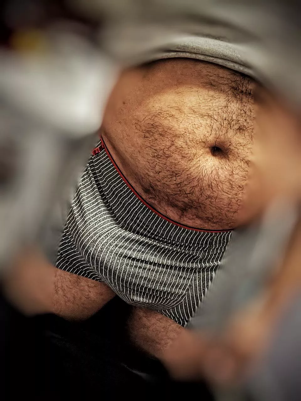 First time posting here. Any thought on this (30) dadbod?