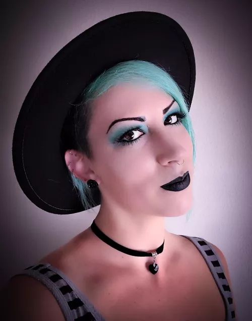 Girls with blue hair are always horny