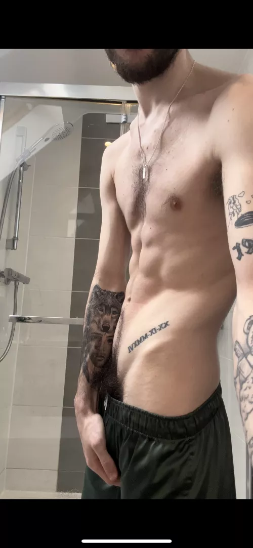 Guess who didn’t wear underwear to the gym?