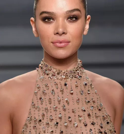 Hailee Steinfeld