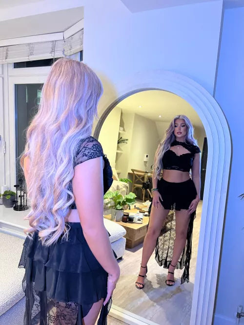 Not my classiest set of clothes. But I think It looks good on me