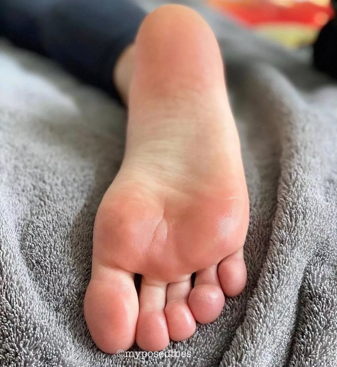 Sometimes all you need is an oiled sole 🦶