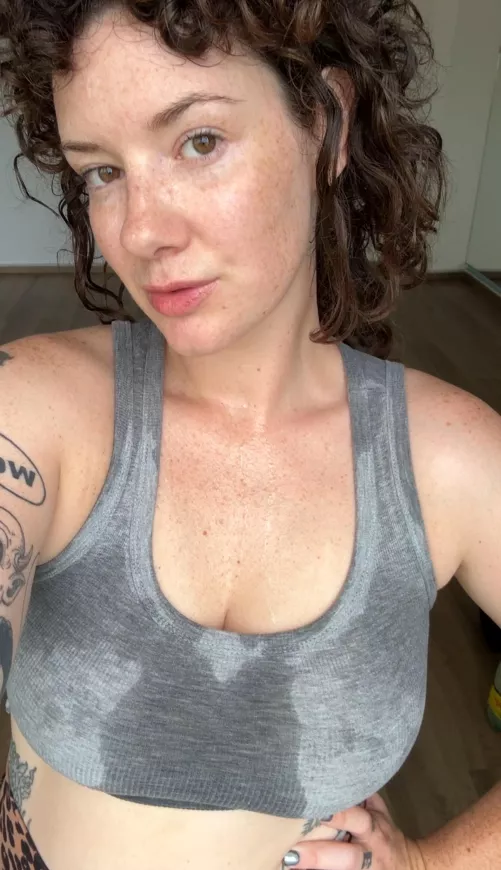 What’s it gonna be? Towel or your tongue?